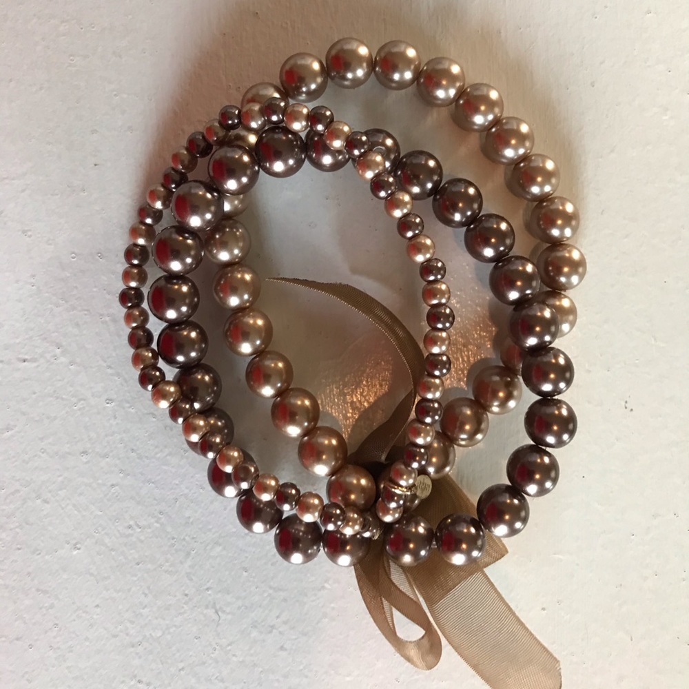 Pearl bracelets